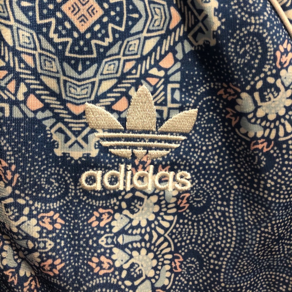 Sweatshirt - Picture 2 of 4